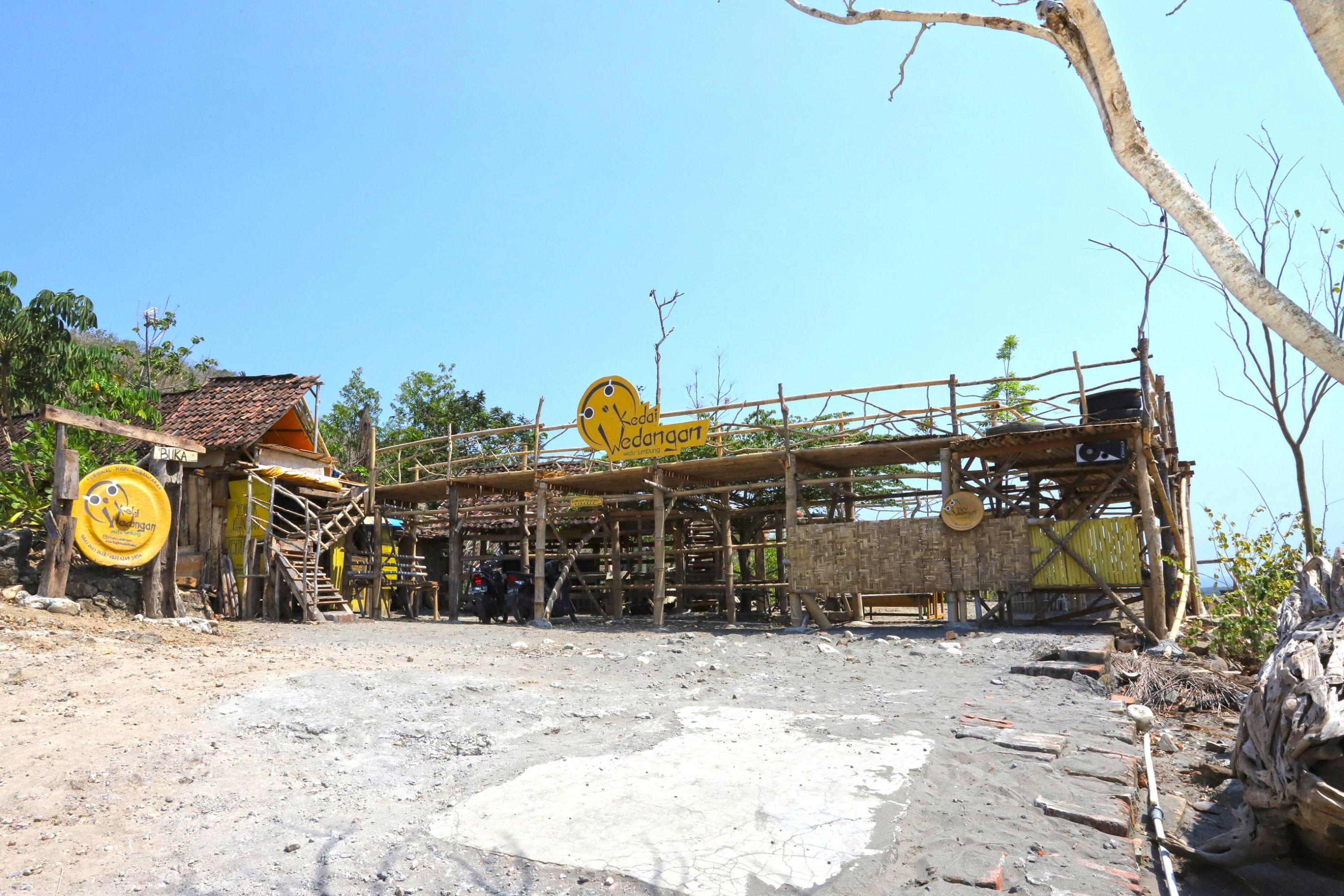 Newalaskuliner & Homestaywatulumbung Kretek Extérieur photo