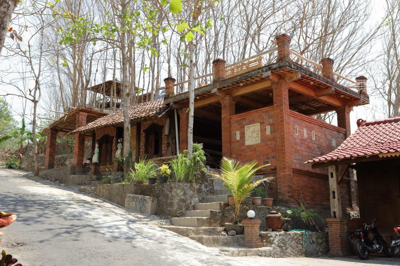 Newalaskuliner & Homestaywatulumbung Kretek Extérieur photo