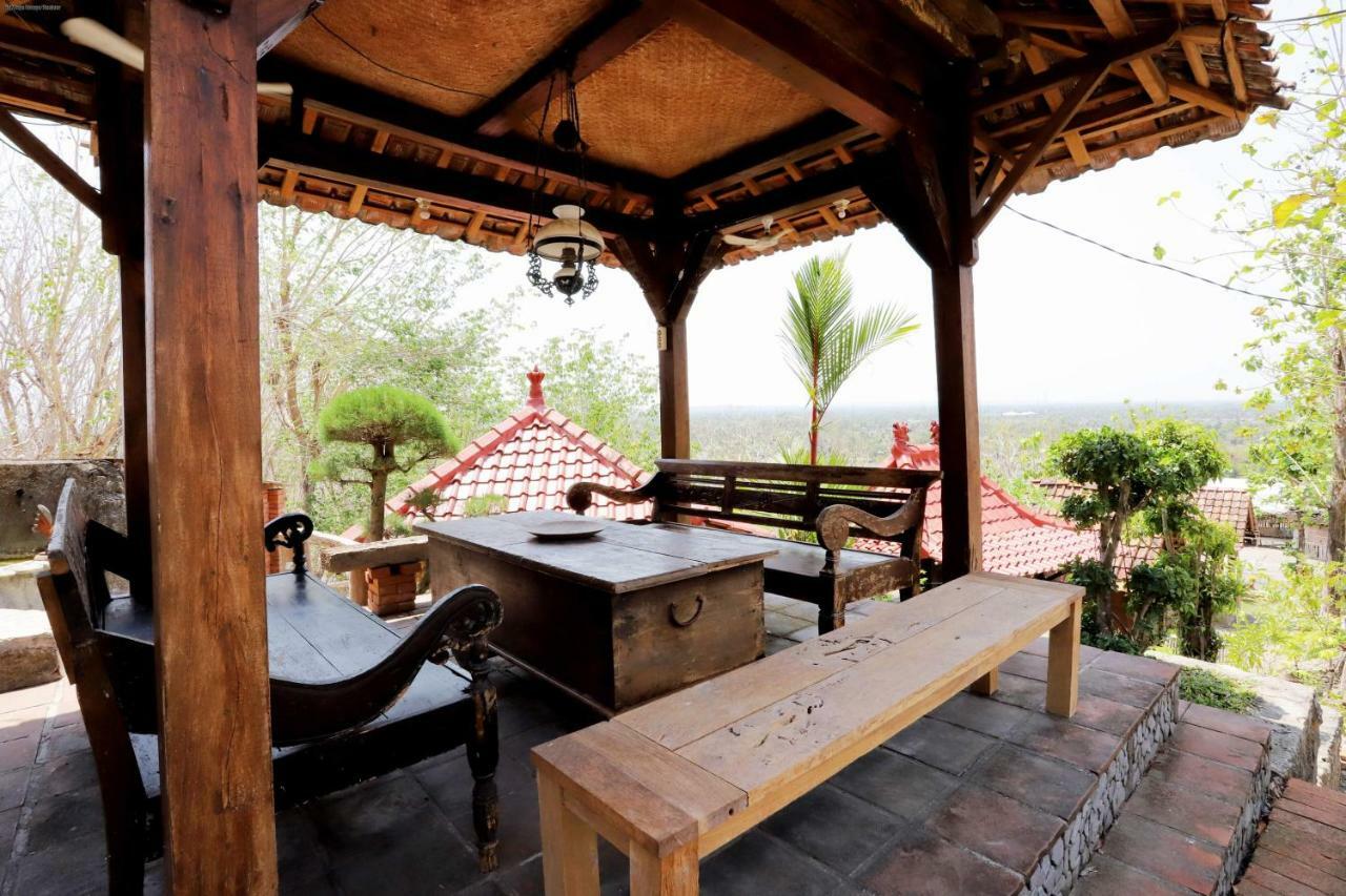 Newalaskuliner & Homestaywatulumbung Kretek Extérieur photo
