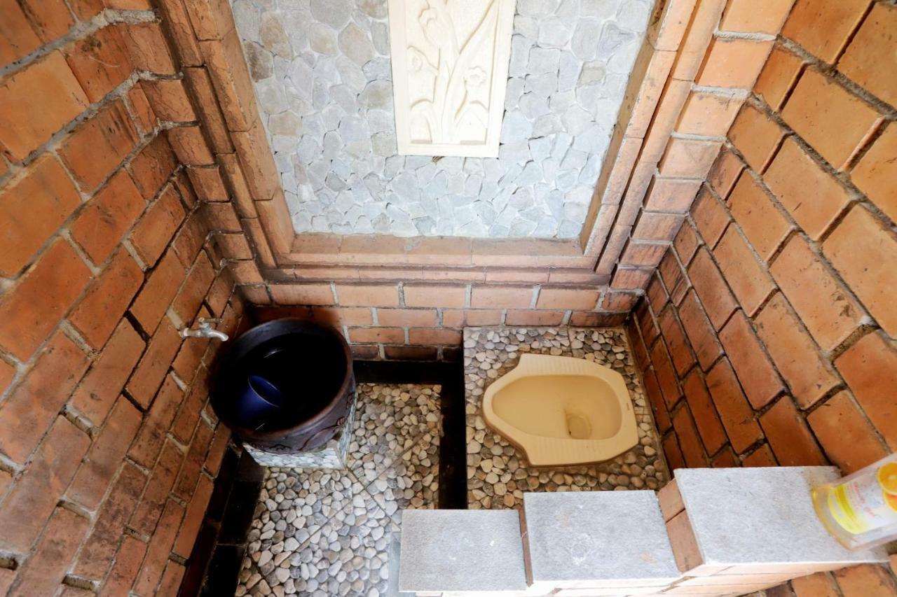 Newalaskuliner & Homestaywatulumbung Kretek Extérieur photo