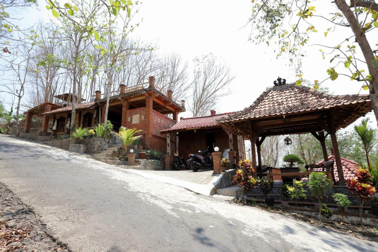 Newalaskuliner & Homestaywatulumbung Kretek Extérieur photo