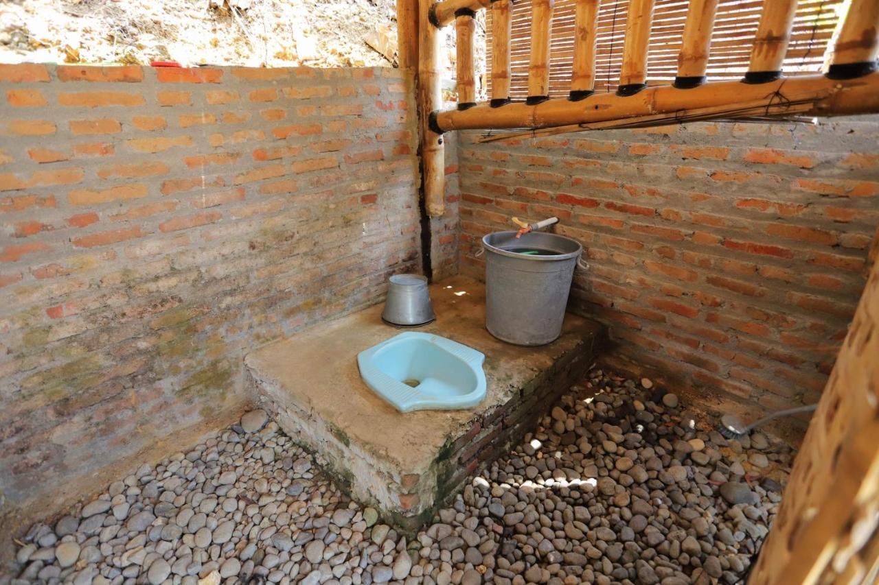 Newalaskuliner & Homestaywatulumbung Kretek Extérieur photo